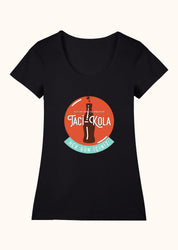 Taci-kola, Geniş Yaka Tişört