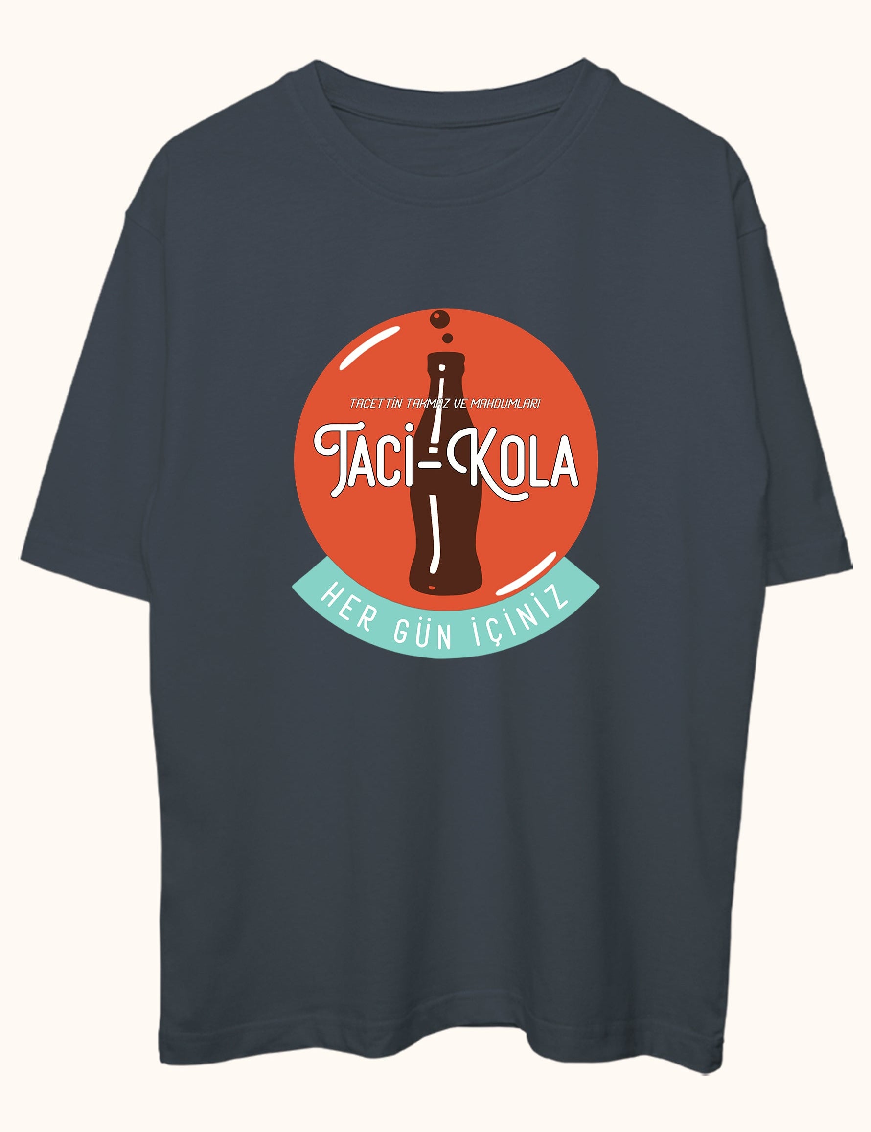 Taci-kola, Oversize Tişört